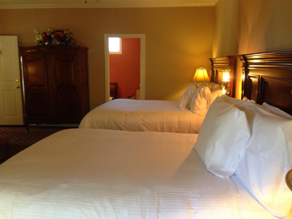 The Sanford House Inn & Spa Arlington Exterior foto